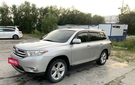 Toyota Highlander III, 2012 год, 2 500 000 рублей, 2 фотография