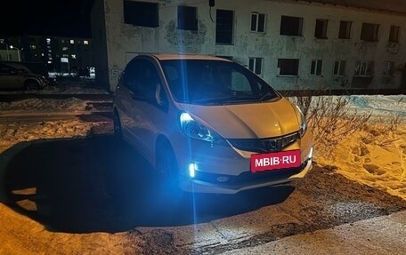 Honda Fit III, 2011 год, 1 100 000 рублей, 2 фотография