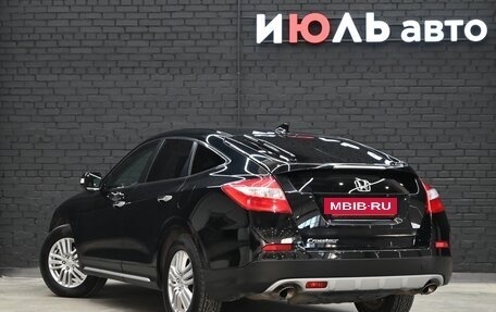 Honda Crosstour I рестайлинг, 2014 год, 2 200 000 рублей, 5 фотография