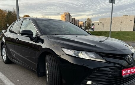 Toyota Camry, 2020 год, 2 800 000 рублей, 7 фотография