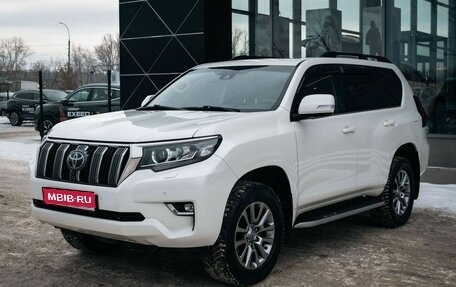 Toyota Land Cruiser Prado 150 рестайлинг 2, 2017 год, 5 050 000 рублей, 1 фотография