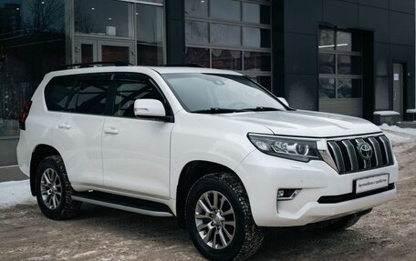 Toyota Land Cruiser Prado 150 рестайлинг 2, 2017 год, 5 050 000 рублей, 7 фотография