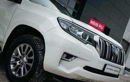 Toyota Land Cruiser Prado 150 рестайлинг 2, 2017 год, 5 050 000 рублей, 11 фотография