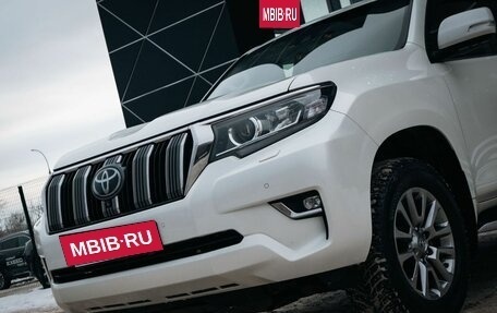 Toyota Land Cruiser Prado 150 рестайлинг 2, 2017 год, 5 050 000 рублей, 10 фотография