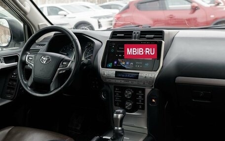 Toyota Land Cruiser Prado 150 рестайлинг 2, 2017 год, 5 050 000 рублей, 17 фотография