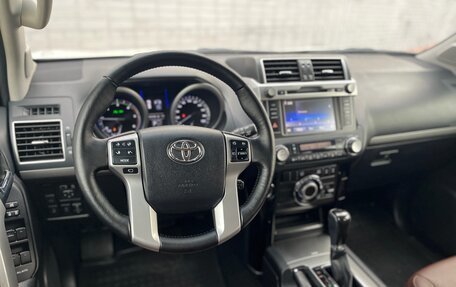 Toyota Land Cruiser Prado 150 рестайлинг 2, 2016 год, 4 300 000 рублей, 21 фотография