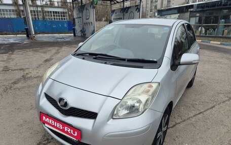 Toyota Vitz, 2008 год, 675 000 рублей, 3 фотография