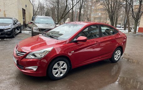 Hyundai Solaris II рестайлинг, 2015 год, 890 000 рублей, 2 фотография