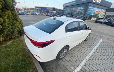 KIA Rio IV, 2020 год, 1 740 000 рублей, 3 фотография