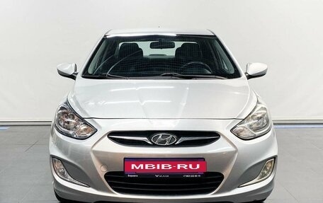 Hyundai Solaris II рестайлинг, 2011 год, 3 фотография