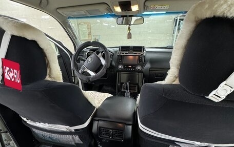 Toyota Land Cruiser Prado 150 рестайлинг 2, 2015 год, 4 400 000 рублей, 7 фотография