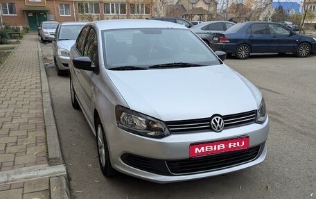 Volkswagen Polo VI (EU Market), 2013 год, 750 000 рублей, 1 фотография