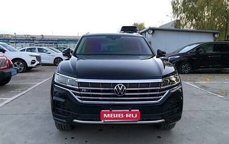 Volkswagen Touareg III, 2021 год, 5 730 000 рублей, 2 фотография