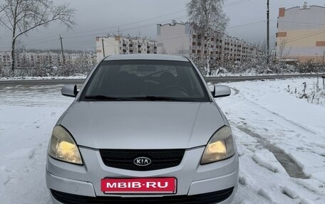 KIA Rio II, 2006 год, 530 000 рублей, 2 фотография