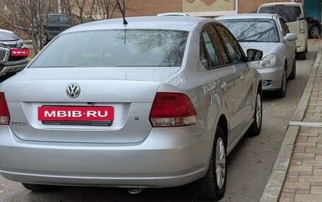 Volkswagen Polo VI (EU Market), 2013 год, 750 000 рублей, 2 фотография