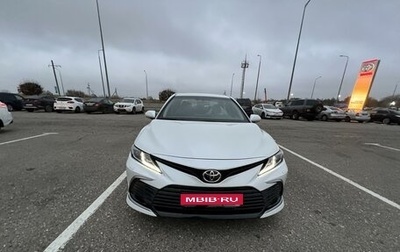 Toyota Camry, 2021 год, 4 000 000 рублей, 1 фотография