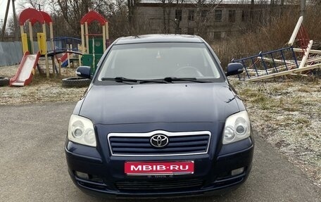 Toyota Avensis III рестайлинг, 2006 год, 760 000 рублей, 1 фотография