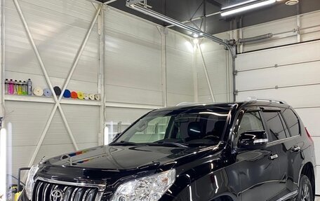 Toyota Land Cruiser Prado 150 рестайлинг 2, 2013 год, 3 550 000 рублей, 2 фотография