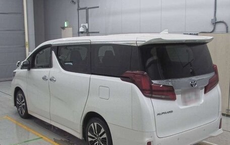 Toyota Alphard III, 2021 год, 4 740 000 рублей, 3 фотография