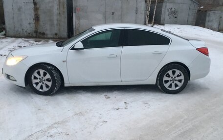 Opel Insignia II рестайлинг, 2011 год, 900 000 рублей, 2 фотография