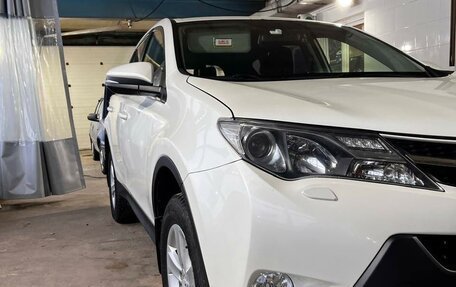 Toyota RAV4, 2013 год, 2 150 000 рублей, 2 фотография