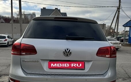 Volkswagen Touareg III, 2012 год, 2 290 000 рублей, 3 фотография