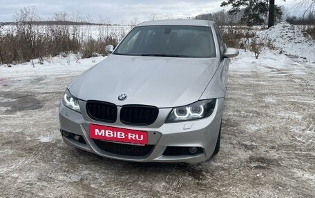 BMW 3 серия, 2006 год, 1 150 000 рублей, 2 фотография