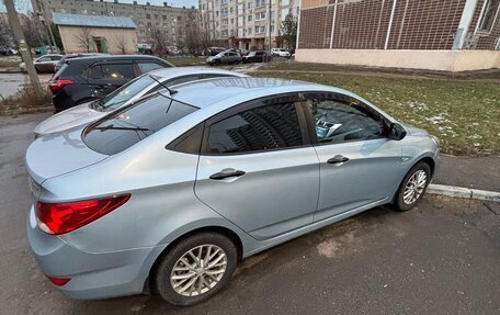 Hyundai Solaris II рестайлинг, 2013 год, 800 000 рублей, 6 фотография