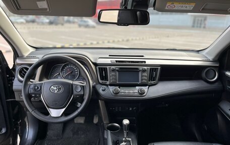 Toyota RAV4, 2014 год, 2 430 000 рублей, 21 фотография