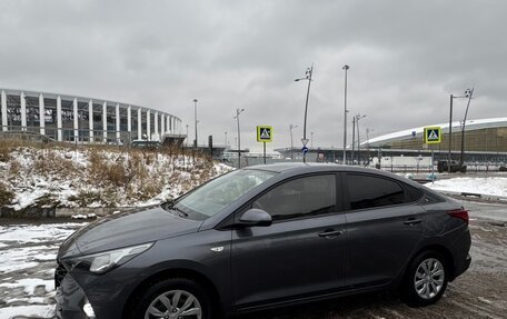 Hyundai Solaris II рестайлинг, 2022 год, 1 950 000 рублей, 4 фотография