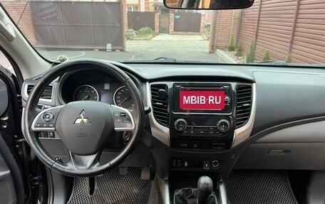 Mitsubishi L200 IV рестайлинг, 2015 год, 2 200 000 рублей, 18 фотография