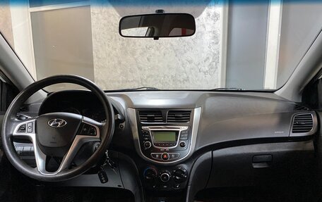 Hyundai Solaris II рестайлинг, 2011 год, 699 000 рублей, 15 фотография