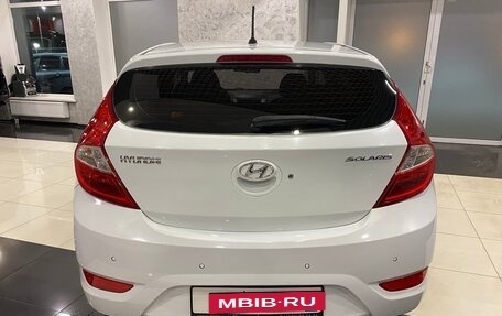 Hyundai Solaris II рестайлинг, 2011 год, 699 000 рублей, 6 фотография