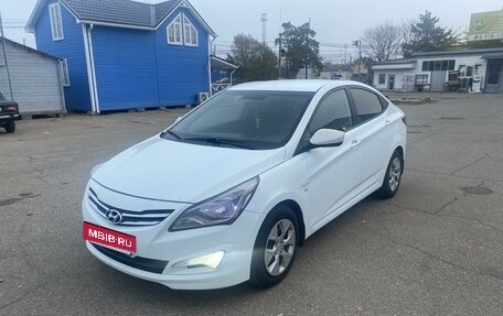 Hyundai Solaris II рестайлинг, 2014 год, 1 000 000 рублей, 2 фотография