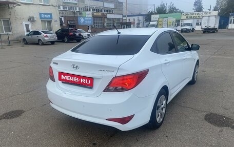 Hyundai Solaris II рестайлинг, 2014 год, 1 000 000 рублей, 7 фотография