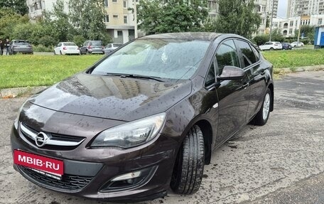 Opel Astra J, 2014 год, 1 250 000 рублей, 5 фотография