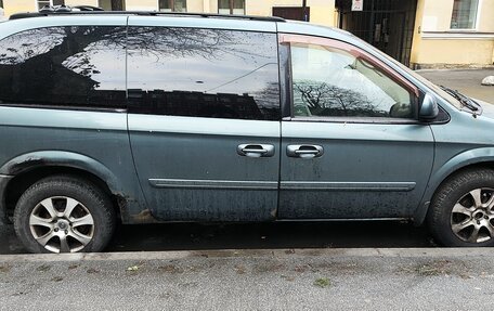 Dodge Caravan IV, 2005 год, 380 000 рублей, 2 фотография