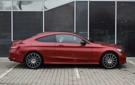 Mercedes-Benz C-Класс, 2018 год, 3 540 000 рублей, 5 фотография