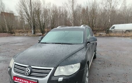 Volkswagen Touareg III, 2008 год, 680 000 рублей, 2 фотография