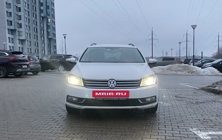 Volkswagen Passat B7, 2011 год, 980 000 рублей, 9 фотография