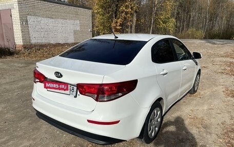 KIA Rio III рестайлинг, 2016 год, 780 000 рублей, 4 фотография