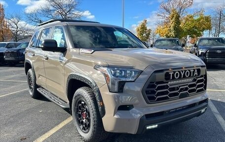 Toyota Sequoia, 2024 год, 15 640 000 рублей, 2 фотография