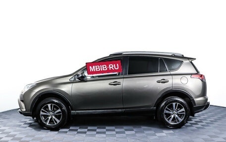 Toyota RAV4, 2018 год, 2 421 000 рублей, 8 фотография