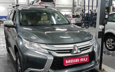 Mitsubishi Pajero Sport III рестайлинг, 2018 год, 2 650 000 рублей, 2 фотография