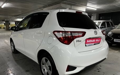 Toyota Vitz, 2017 год, 1 095 000 рублей, 6 фотография