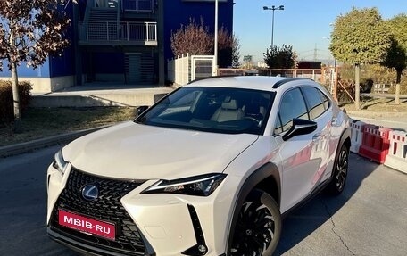 Lexus UX I, 2021 год, 3 900 000 рублей, 1 фотография