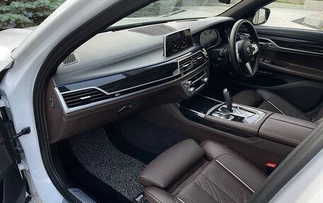 BMW 7 серия, 2018 год, 4 290 000 рублей, 30 фотография