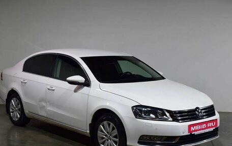 Volkswagen Passat B7, 2011 год, 1 167 000 рублей, 2 фотография