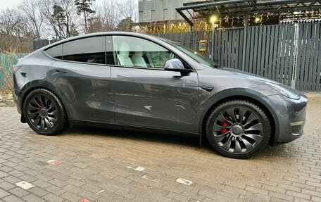 Tesla Model Y I, 2020 год, 4 500 000 рублей, 1 фотография