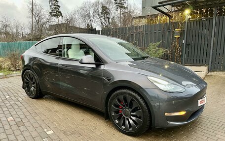 Tesla Model Y I, 2020 год, 4 500 000 рублей, 3 фотография